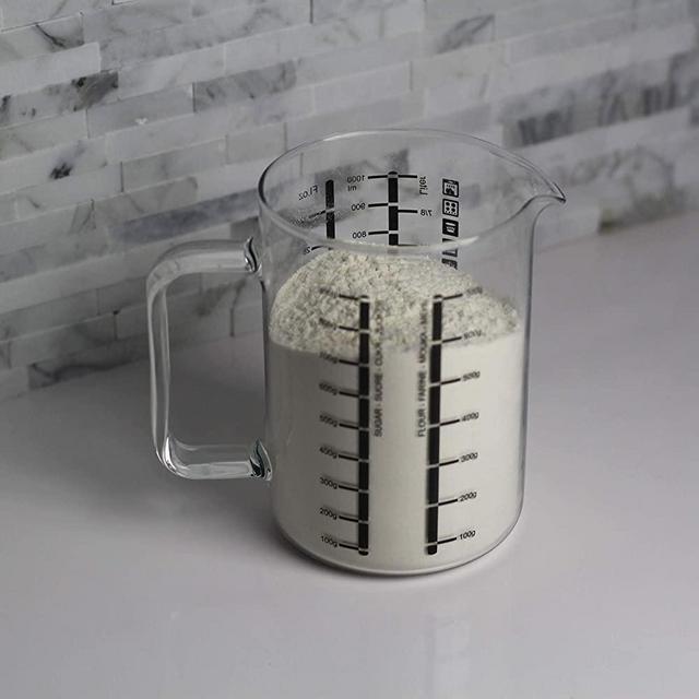 Simax Glass Measuring Cup | Durable Borosilicate Glass, Easy to Read Metric Measurements- Liter, Milliliter, Ounce, Sugar Grams, Flour Grams, Drip Free Spout, Microwave and Dishwasher Safe (32-Ounce)