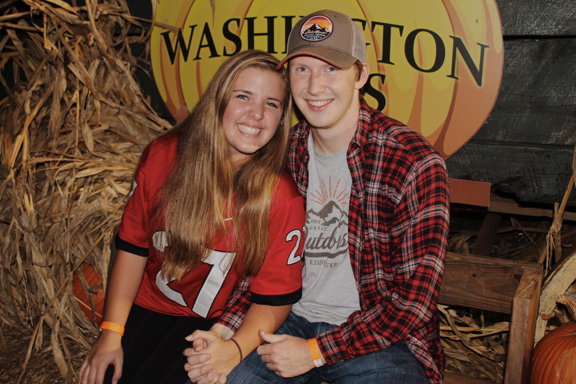 10/13/2018- Carter and Campbell visited Washington Farms with friends!