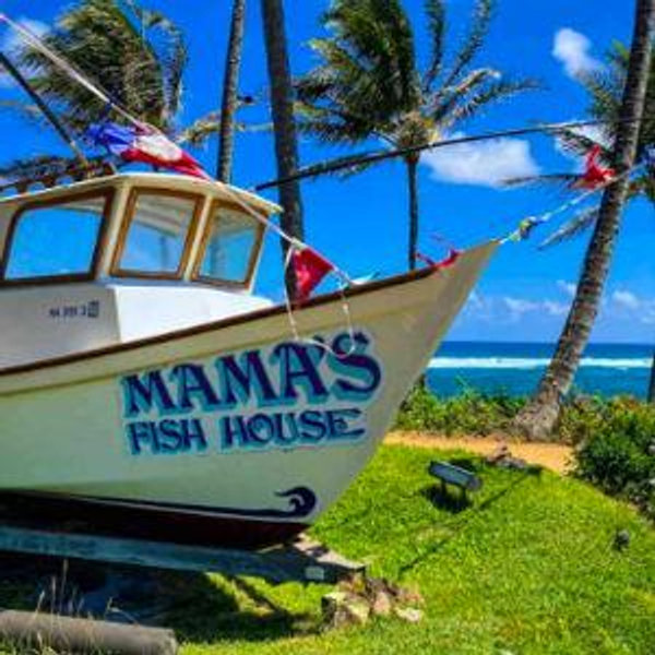 Lunch at Mama's Fish House in Maui