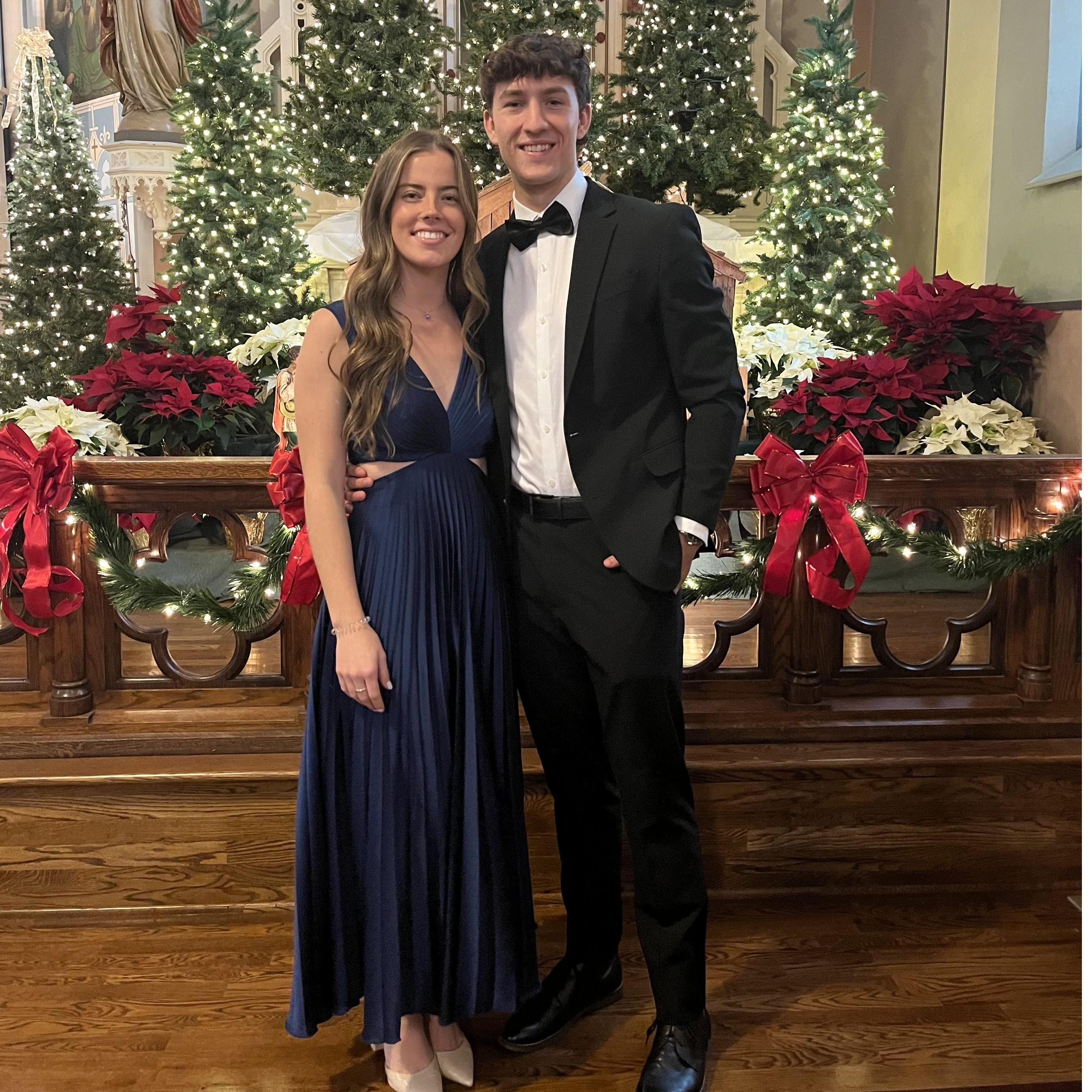 Long distance is over! ...for now:) Over Christmas, Tyler & Grace got married! Then we got ready for another (our last) semester of distance - Kat