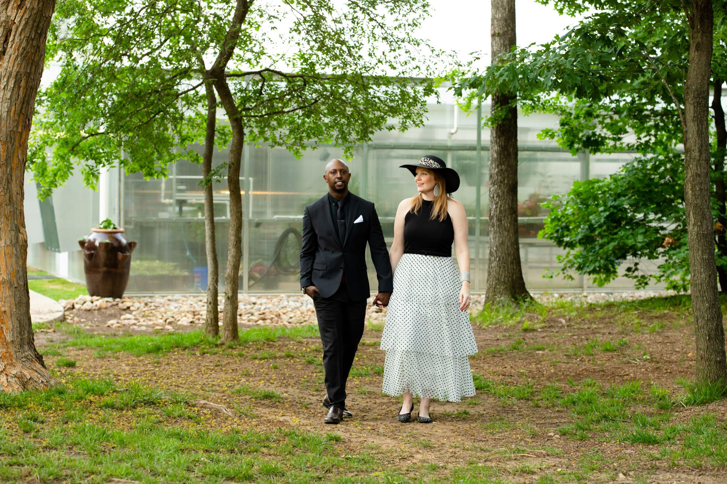 The Wedding Website of Holly Fields and Vincent Shaw