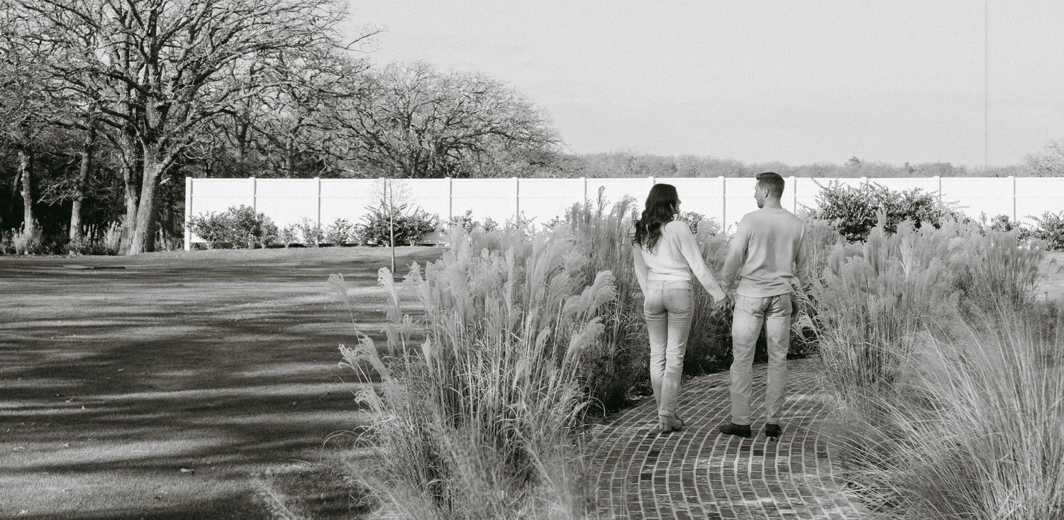 The Wedding Website of Halle Johnson and Cole Guindon