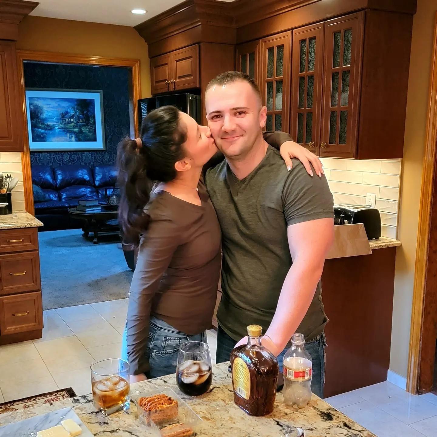 Seems like the kitchen is a good place to kiss.. ;) photo by Papa.