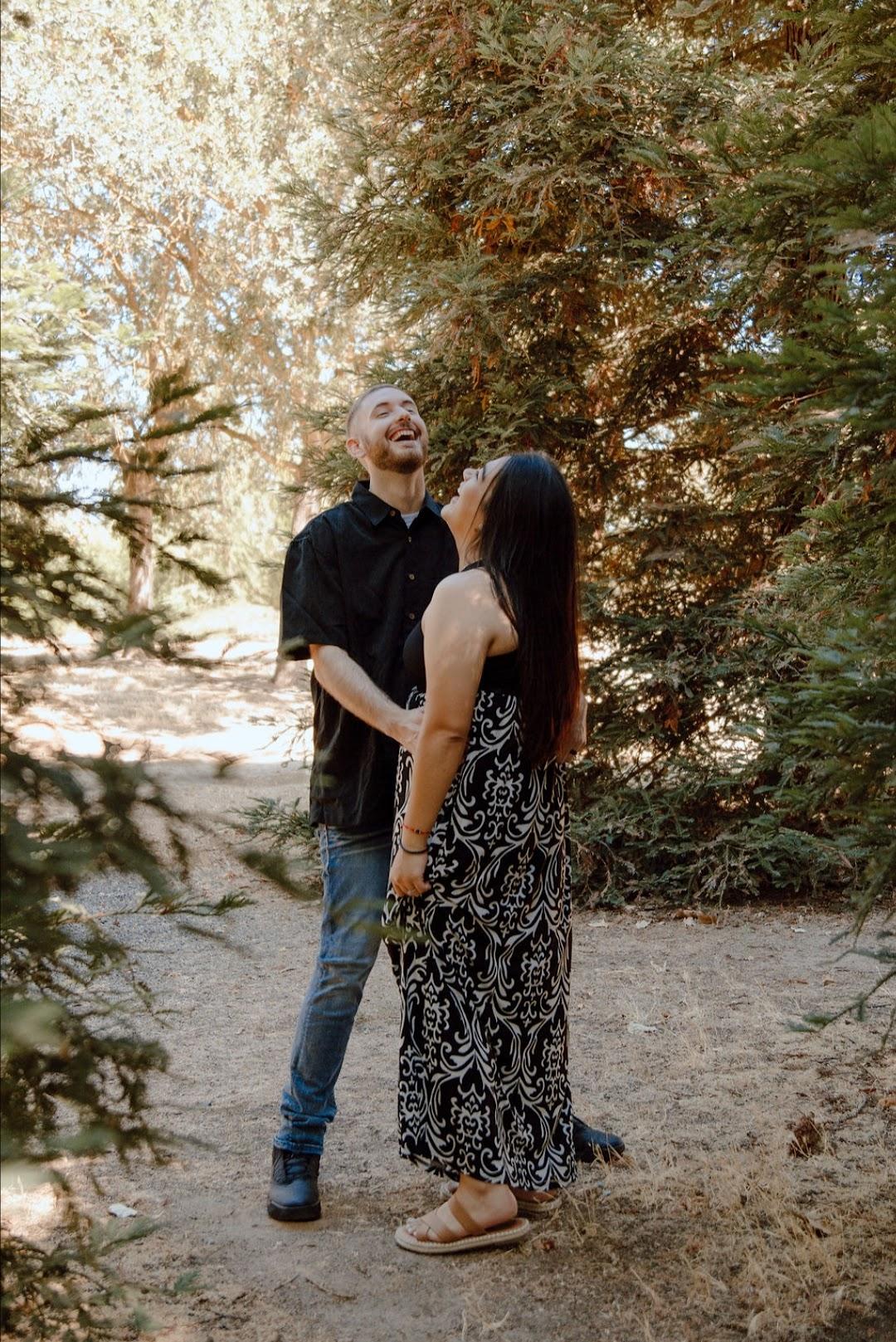 The Wedding Website of Reyna Alba and Zachariah Cantrell