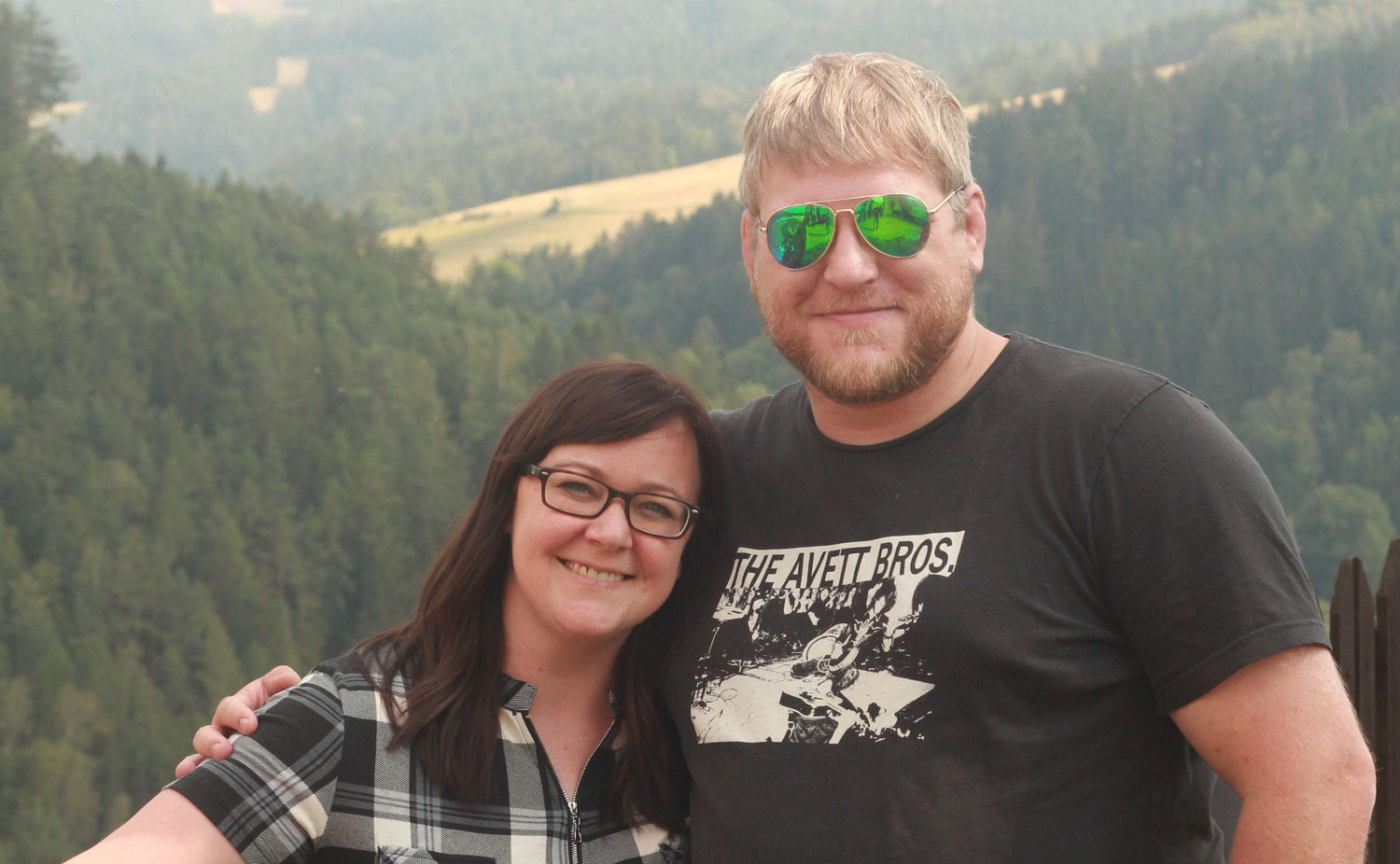 The Wedding Website of Jacquelyn Suzanne Salmons and Shelbey Wade Empting