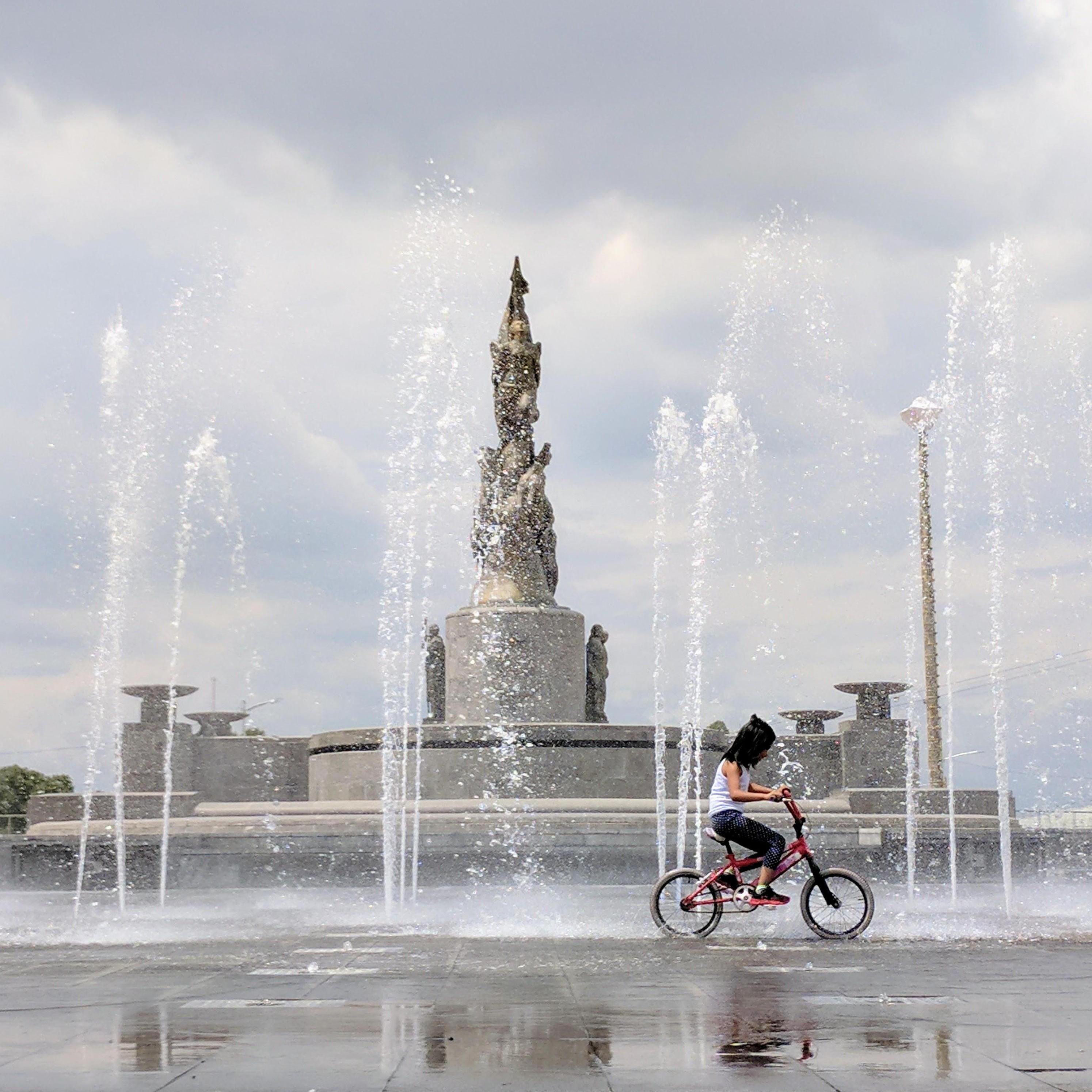 Dancing fountain for the Battle of Puebla
