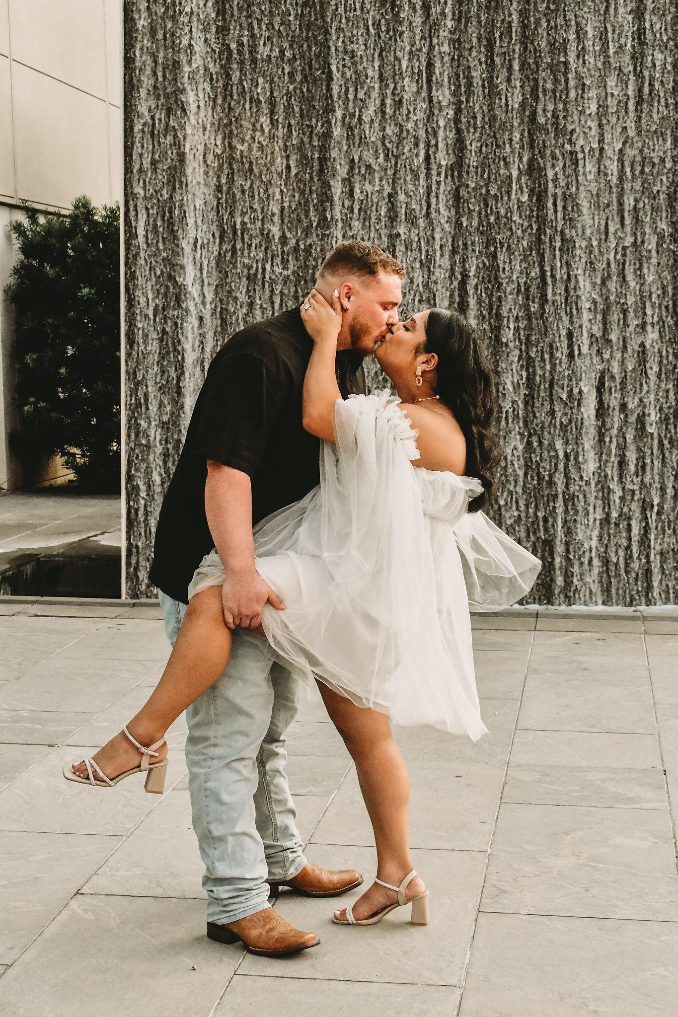 The Wedding Website of Alejandra Mendoza and Logun Louviere