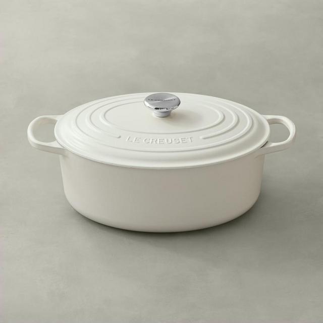 Le Creuset Signature Cast-Iron Oval Dutch Oven, 6 3/4-Qt., Matte White