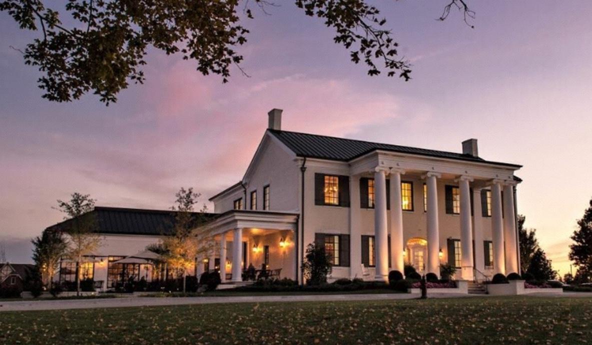 The Wedding Website of Emily Bond and Jake Leete