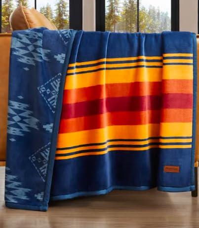 Pendleton Reversible Plush Throw - 50" x 70" (1, Grand Canyon)