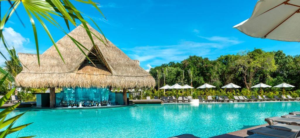 The Wedding Website of Brooklyn Hayden and Kyle Comer