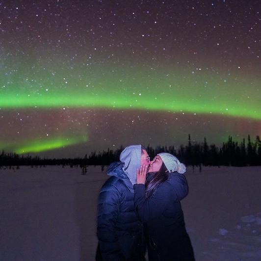 Proposal under the northern lights