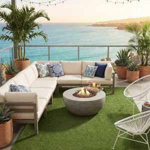 10' x 14' Grass Indoor / Outdoor Rug