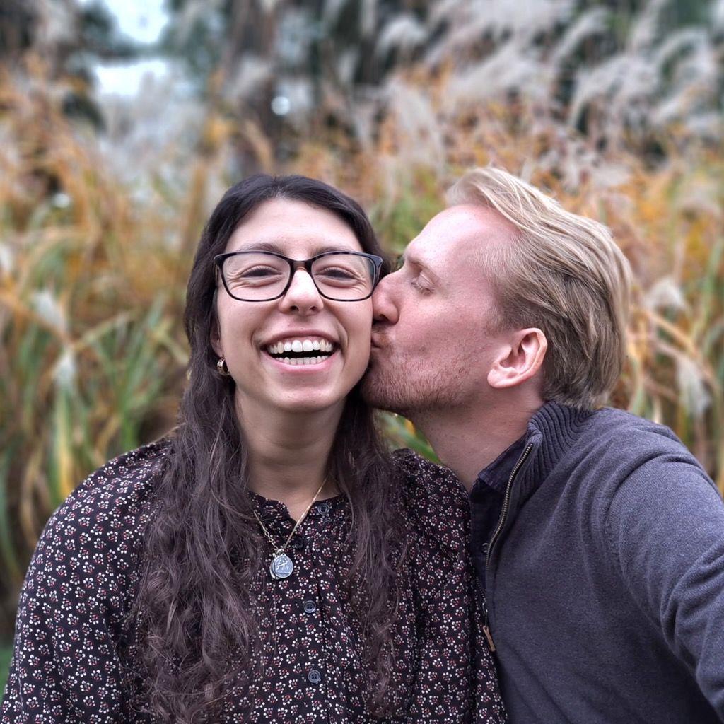 A smooch in Iowa