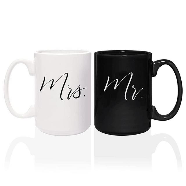 Mr And Mrs Matching Mugs / 2 Jumbo 15 Ounce White And Black Ceramic Mugs / Elegant Coffee Cup Gift Set / One Black Mug And One White Mug