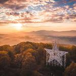 Mill Mountain Star and Zoo