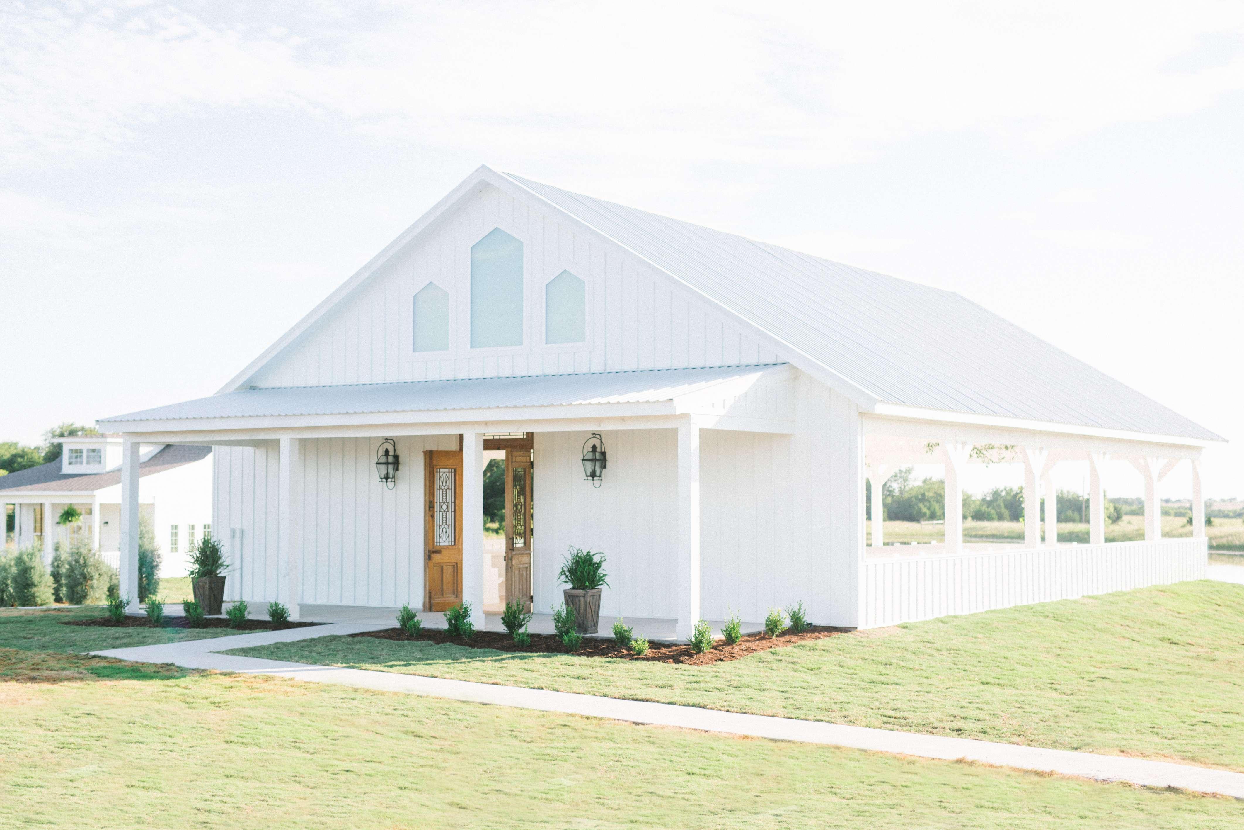 The Wedding Website of Jacalyn Straka and Sterling Baker