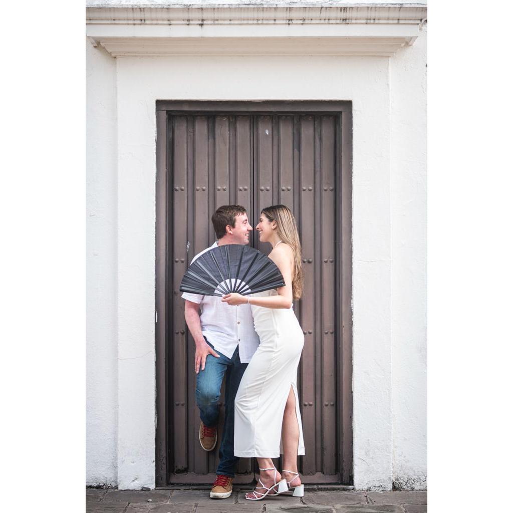 Engagement pictures at Old San Juan at Museo Casa Blanca.