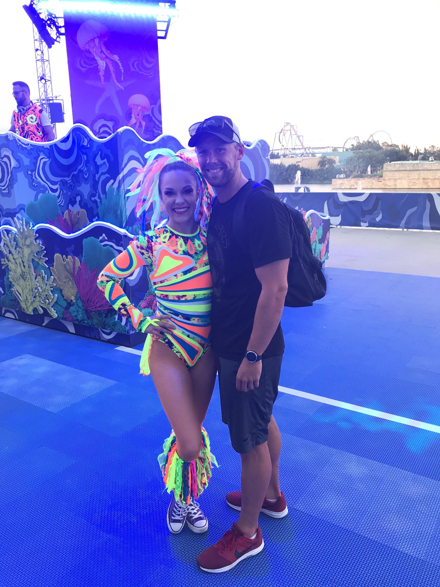 Jared visiting Kierstin at SeaWorld in her Electric Ocean show