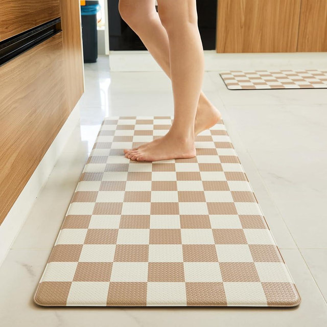 Ohocut Checkered Kitchen Mats for Floor Set of 2, 2 Pcs Beige Khaki Cushioned Non Slip Runner Rugs for Kitchen/Sink/Laundry, Comfort Aesthetic Cute Anti-Fatigue Foam Floor Mat 17.7"x29.5"+17.7"x47.2"