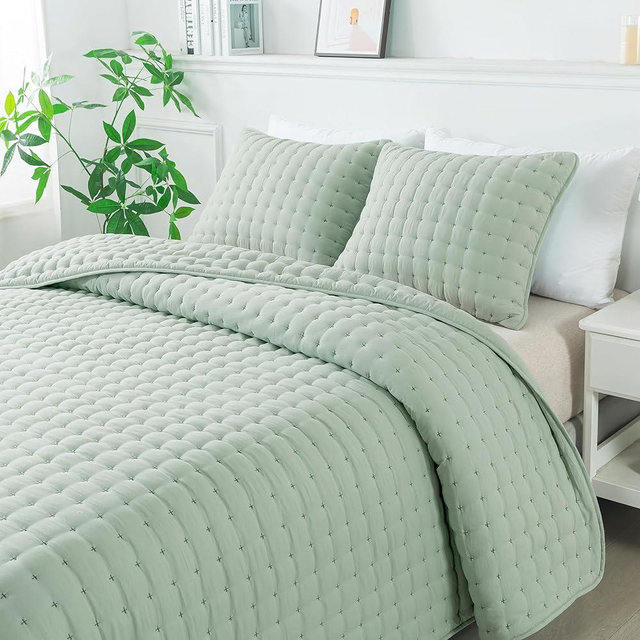 WDCOZY Sage Green Twin Quit Size Bedding Sets with Pillow Sham, Lightweight Soft Bedspread Coverlet, Quilted Blanket Thin Comforter Bed Cover for All Season, 2 Pieces, 68x90 inches