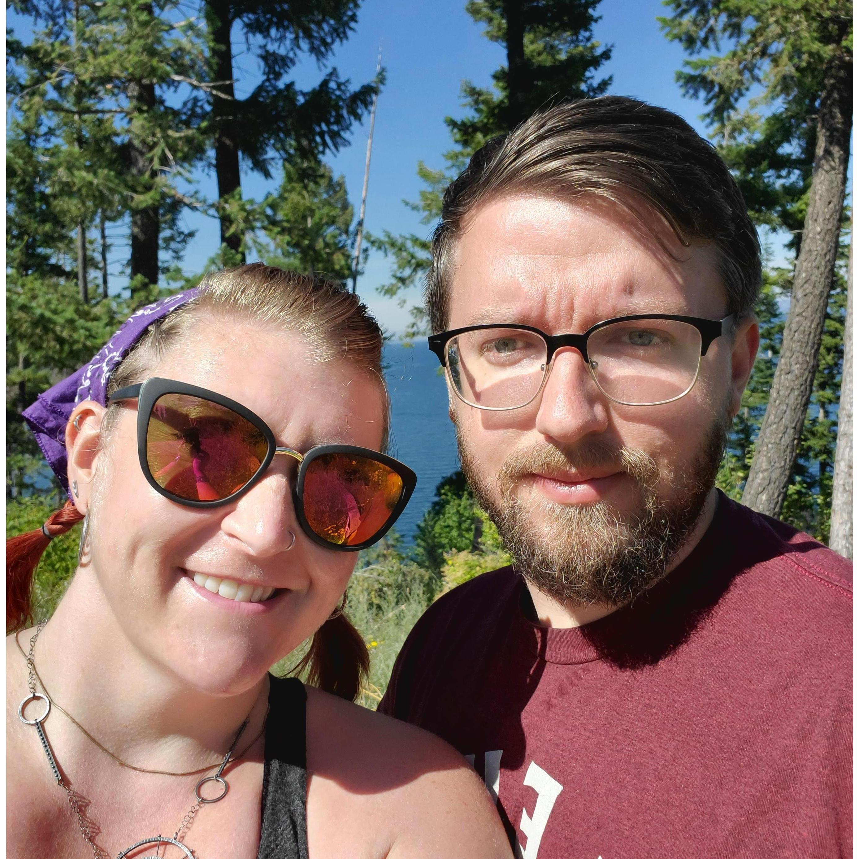 Sometimes you just have to pull over for fresh Flathead lake cherries and might as well throw in a selfie.
