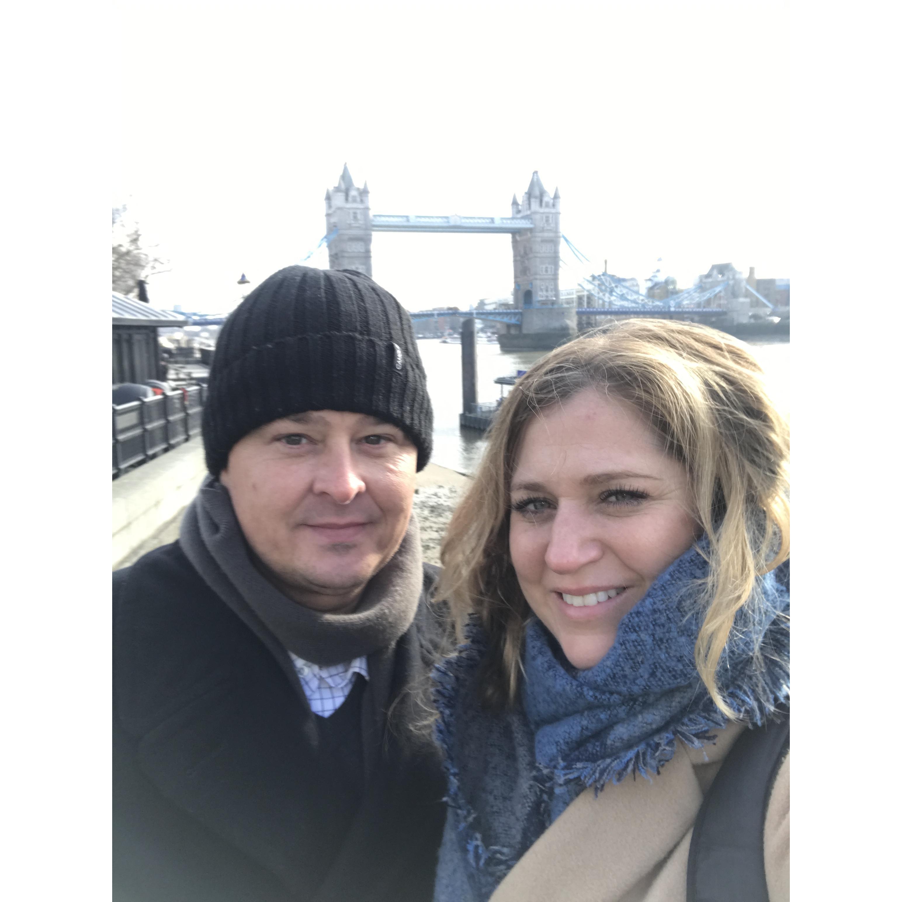 London bridge is falling down, falling down...