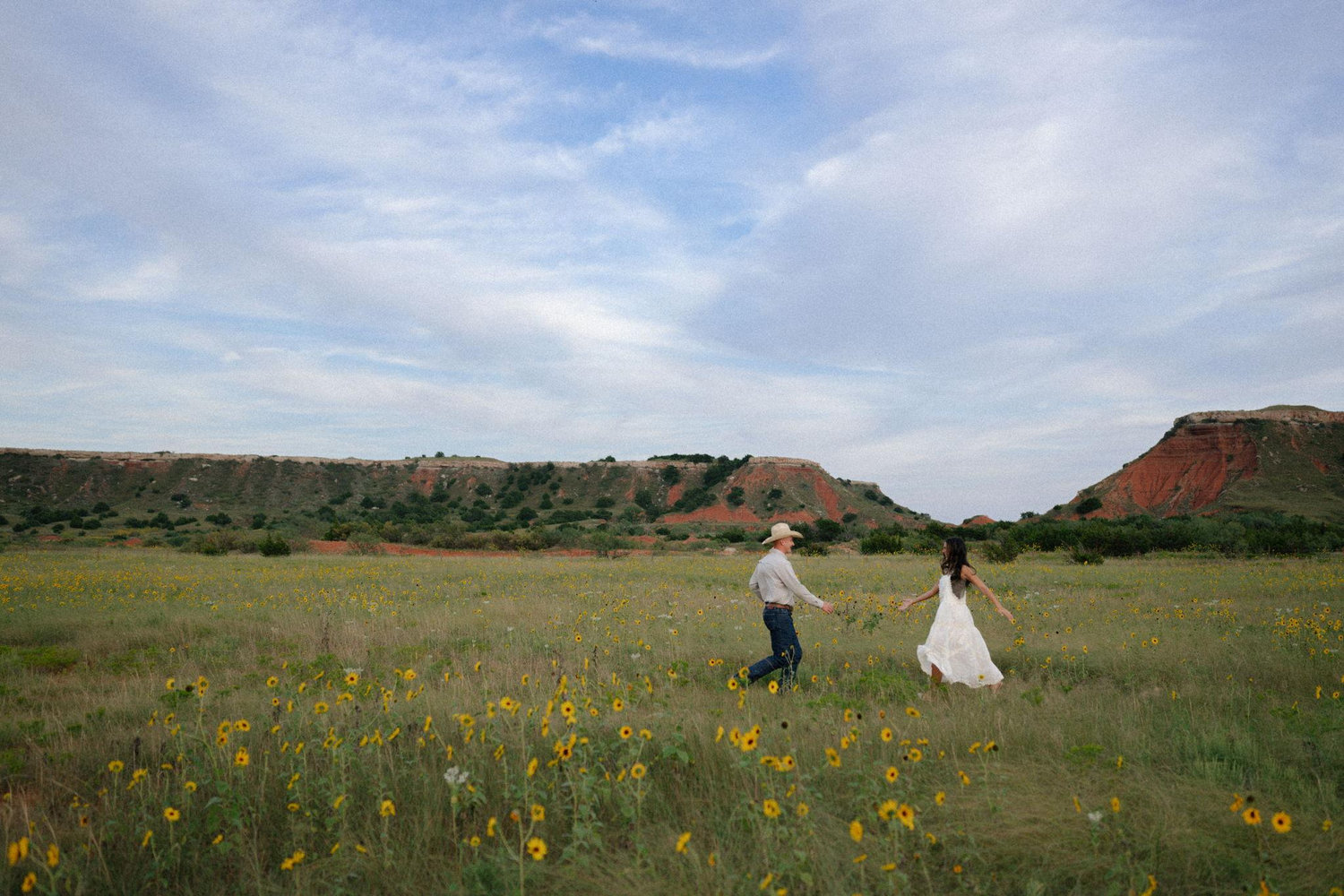 The Wedding Website of Mackenzie Bell and Cole Cathcart