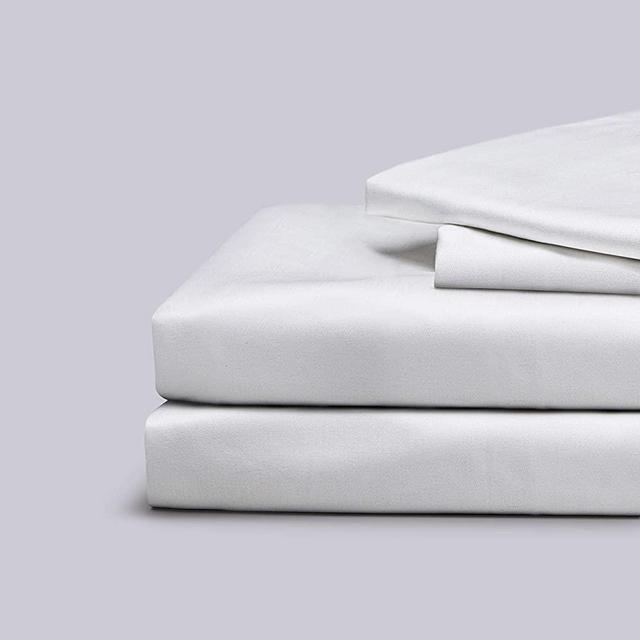 Everspread 1000 Thread Count Cotton Bed Sheets (4 Piece Sheet Set) - Queen Size, White. 100% Natural Long Staple Cotton Bedding, Luxury Sateen Weave. Fits Mattress up to 18 inches