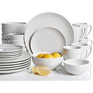 AmazonBasics 18-Piece Dinnerware Set, Service for 6