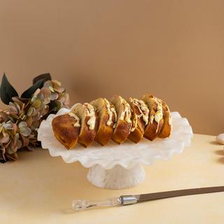 Resin Large Cake Stand