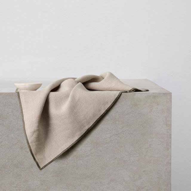 Cara Edged Napkins - Olive