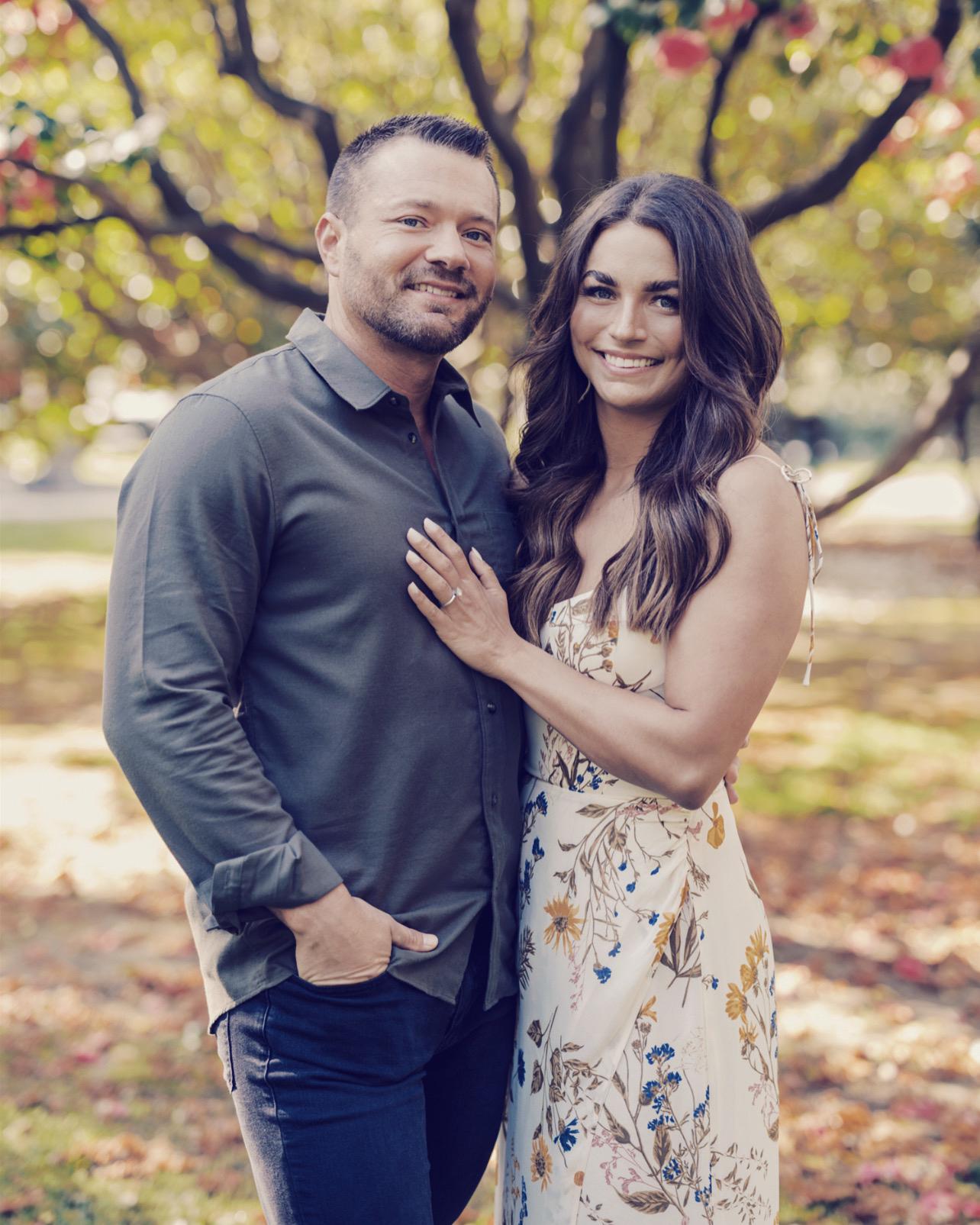 Engagement photos at the capitol in Saccramento