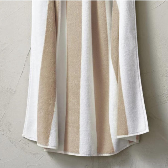 Frontgate Resort Collection; Cabana Stripe Pool & Beach Towel - Color: Dune, Size: 40” x 72”, Style: Set of Four