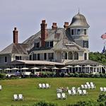 Cocktails on the lawn of Castle Hill Inn