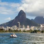 Paddleboat in Lagoa