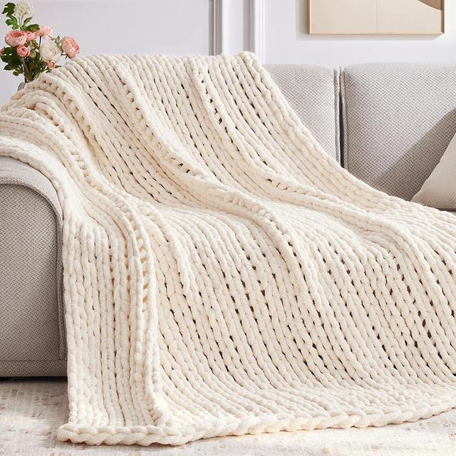 Negwoo Chunky Knit Throw Blanket, 40''*50'' Knitted Throw Chenille Blankets for Bed Couch, Handmade Cream Crochet Blanket Big Thick Blanket, Machine Washable Cute Comfy Blanket for Home Decor
