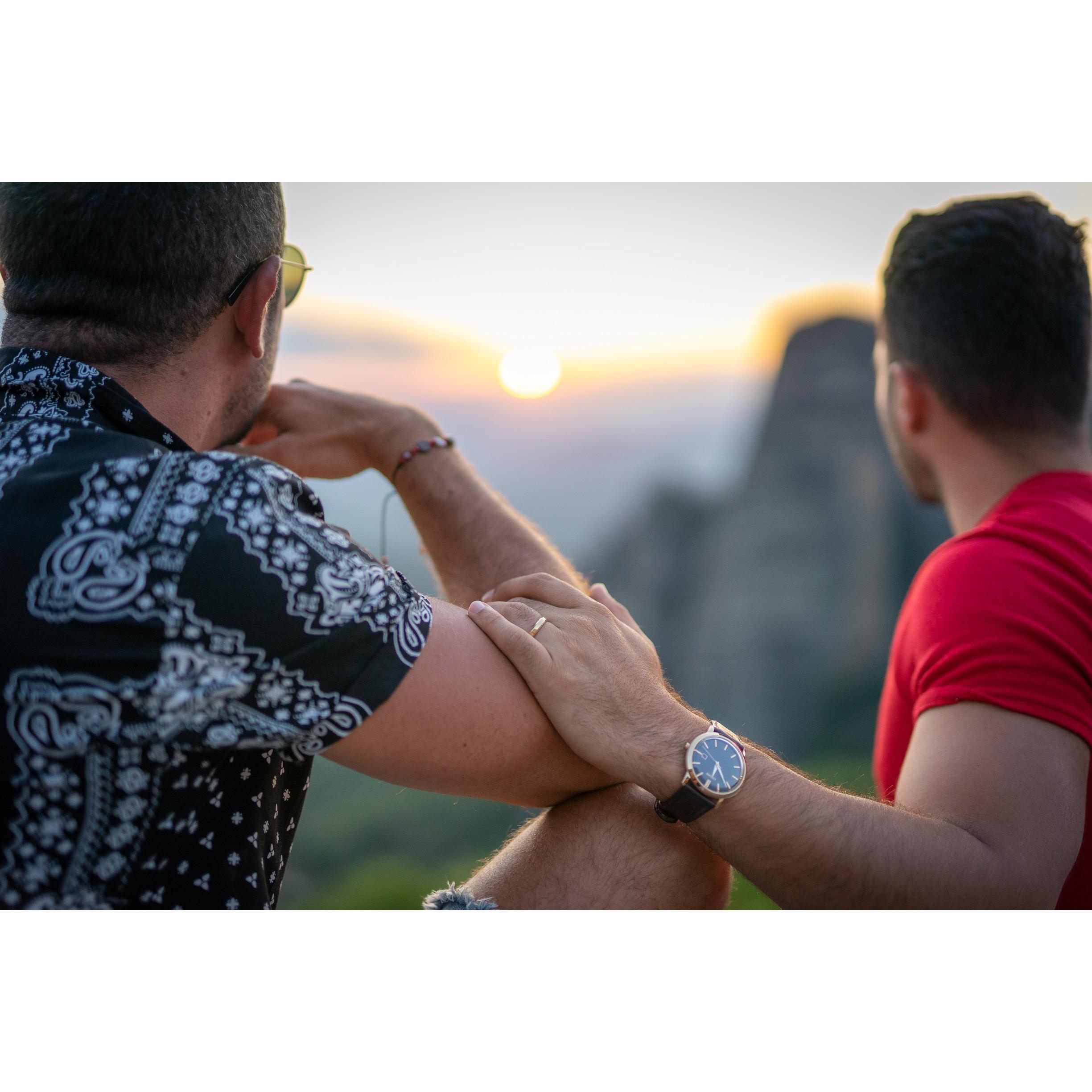 Looking into the horizon, ready for our next chapter, and Christian's second career as a hand model.