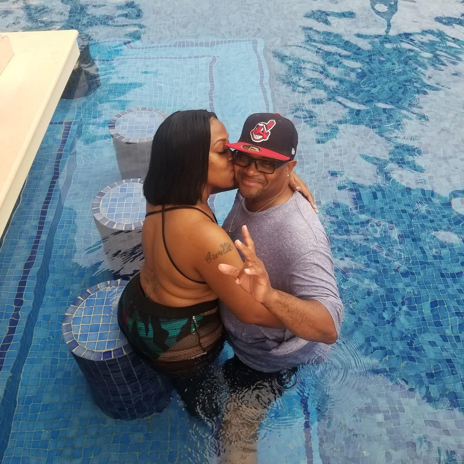 Chilling at the poolside bar!
Jamaica 2019