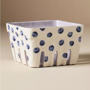 Fruta Stoneware Berry Basket