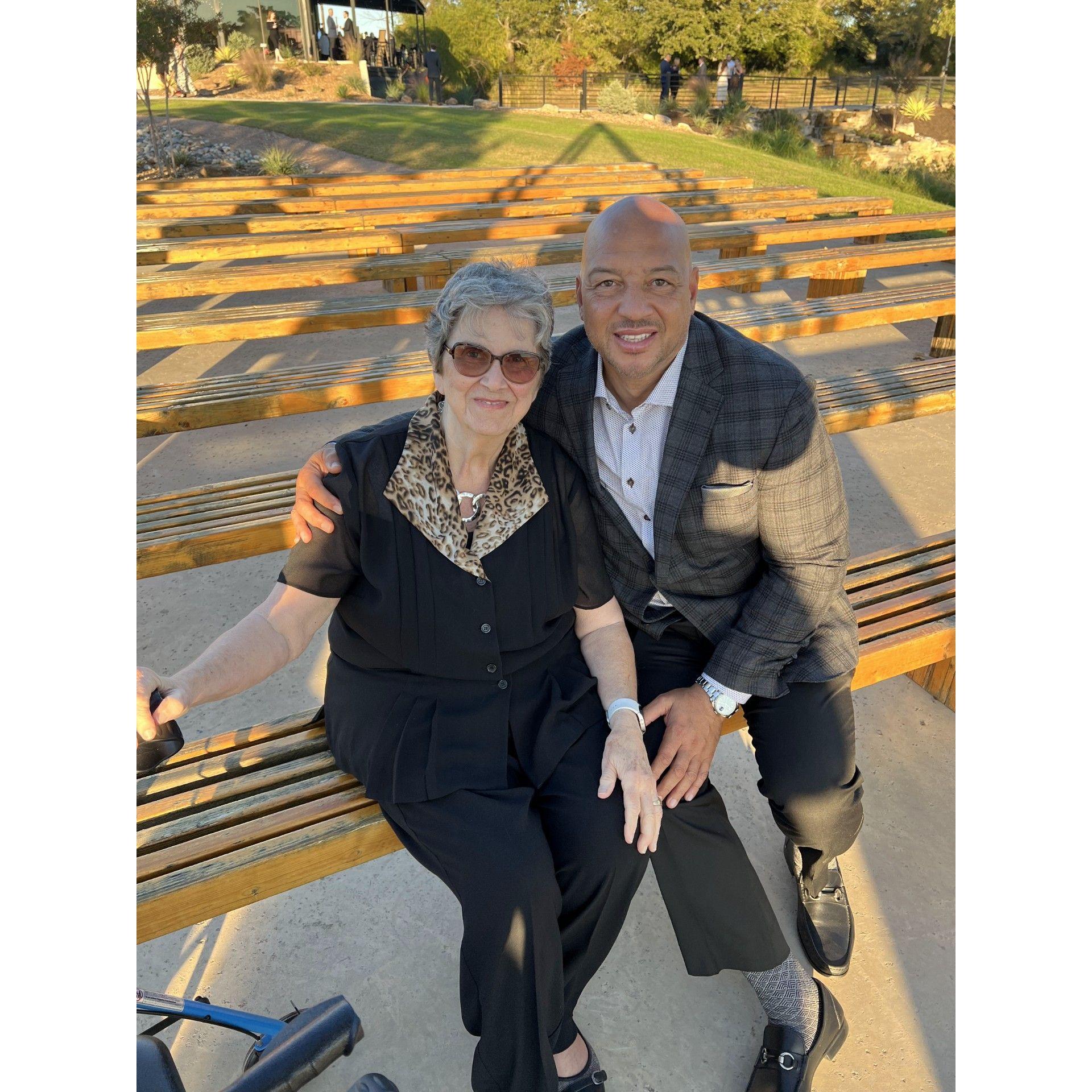 JB's mom, Fran Loomis