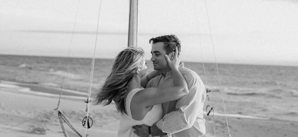 The Wedding Website of Emily Lynch and Austin Knape