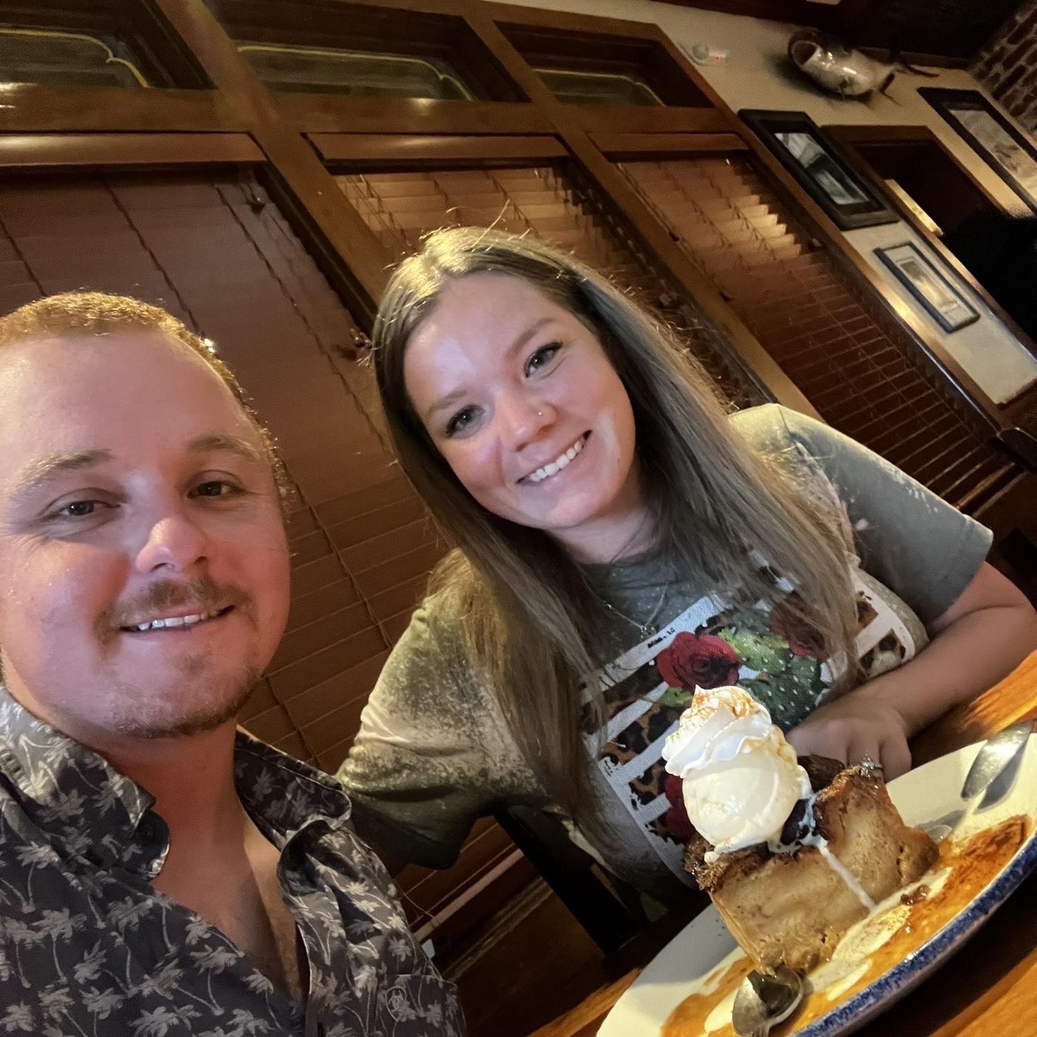 Dinner at Landry’s it was AMAZING!
Vacation Branson MO ~ Engaged!!!!!