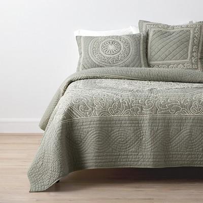 Legends Luxury™ Sage Medallion Cotton Quilt