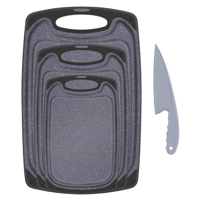 SHURFFY Kitchen Cutting Board Set, Plastic Chopping Board Set of 3 with Non-Slip Feet and Deep Drip Juice Groove, Easy Grip Handle, BPA Free, Dishwasher Safe Cutting Boards (black)