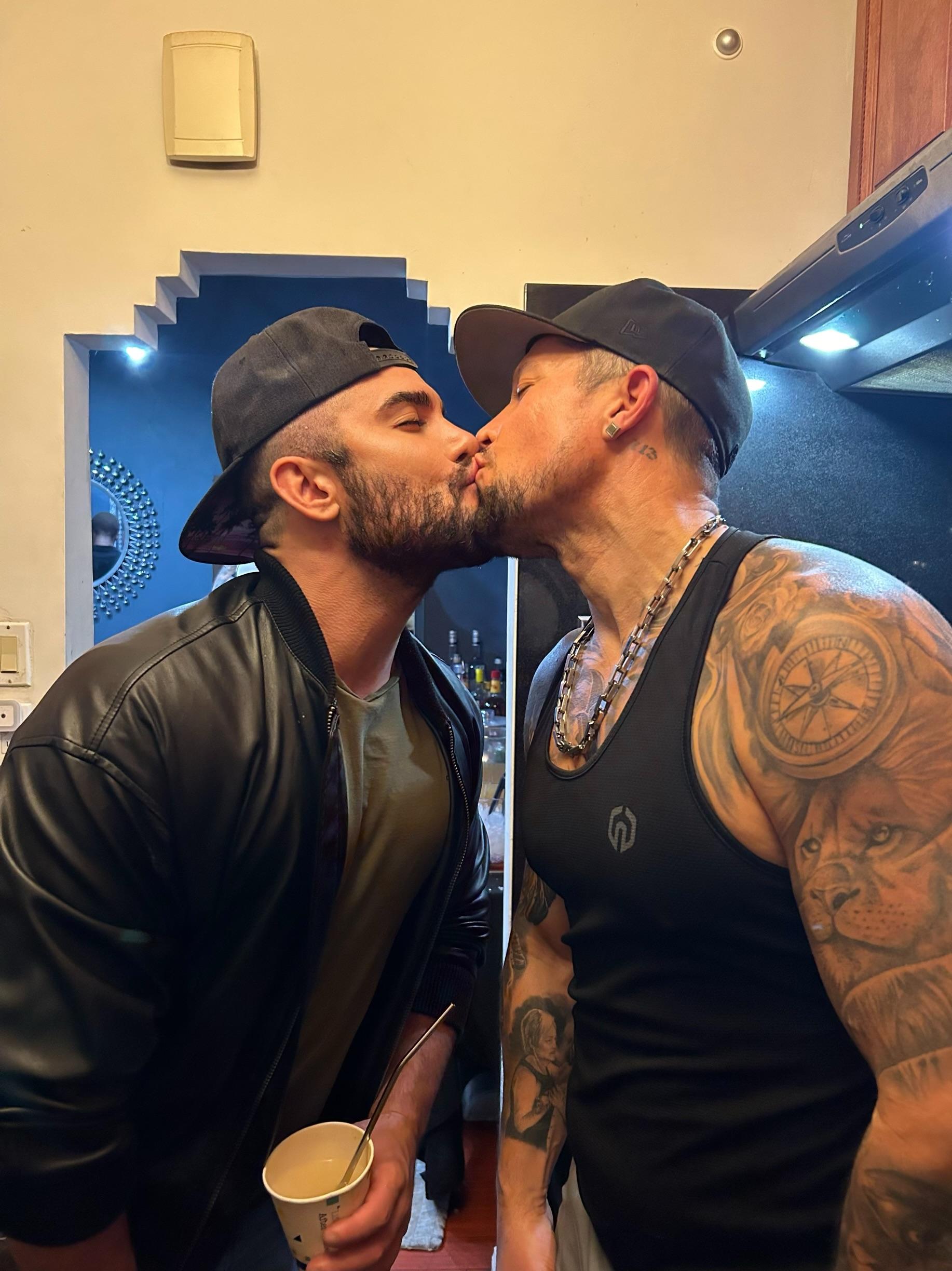 The Wedding Website of Andrew Santiago and Jorge Contreras