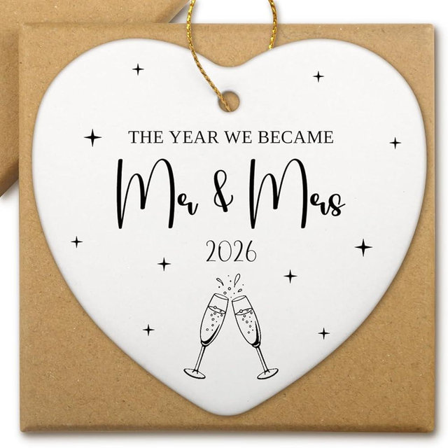 Wedding Gifts The Year We Became Mr & Mrs 2026 Bridal Shower Gifts Just Married Gift for Newlywed Couple Christmas Tree Decorations Ceramic Heart Ornament
