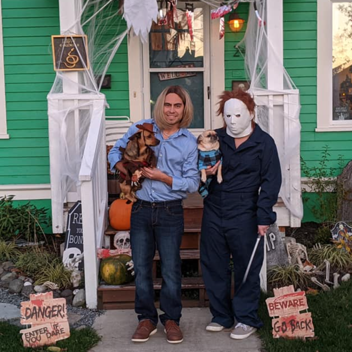 Halloween 2021 + dogs