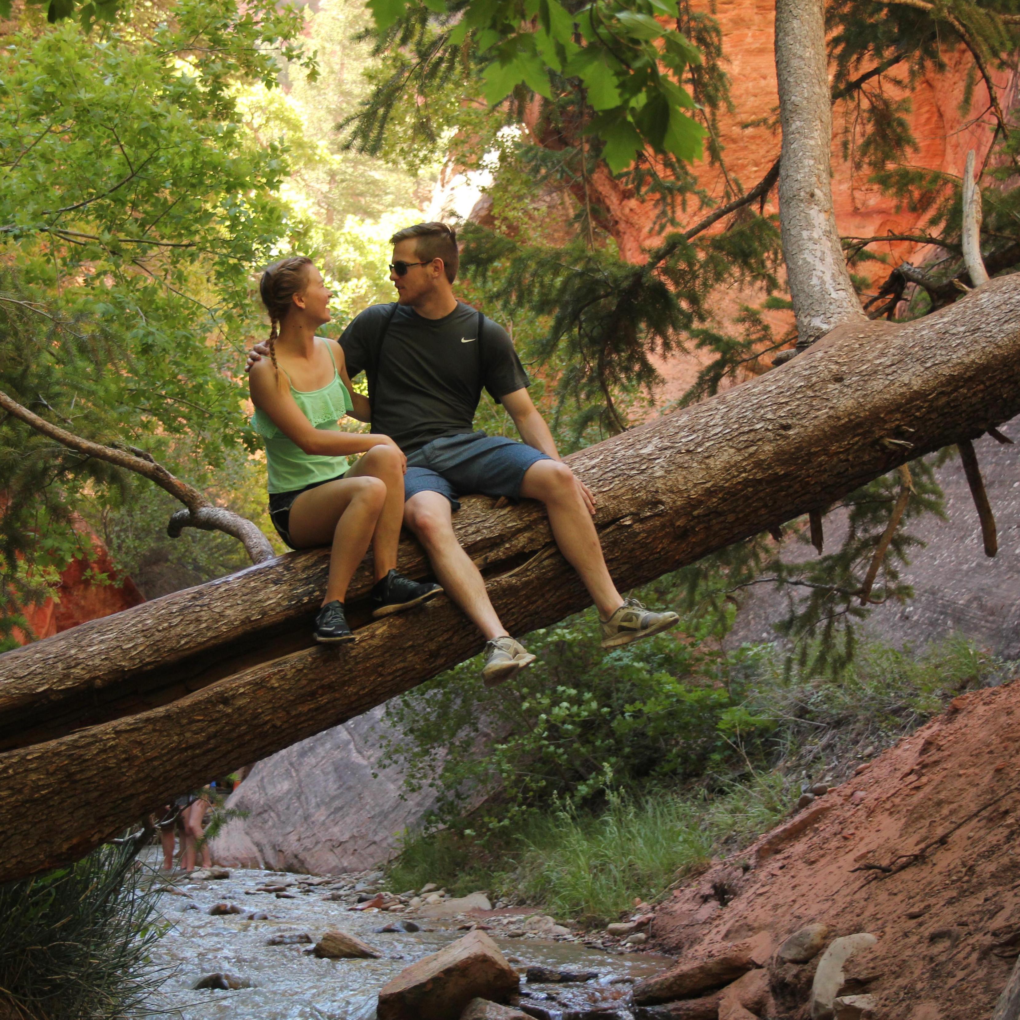 Kanarra Creek Falls hike in southern Utah! We went camping at Sand Hollow and went on this hike. It was so fun!