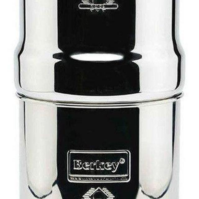 Travel Berkey Water Filter - 1.5 Gallons (Limit one unit per order)